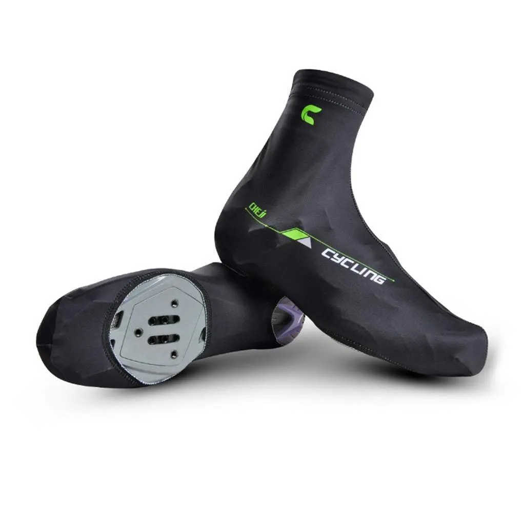 A pair of cycling shoes cover? Mountain bike shoe cover warm shoe cover