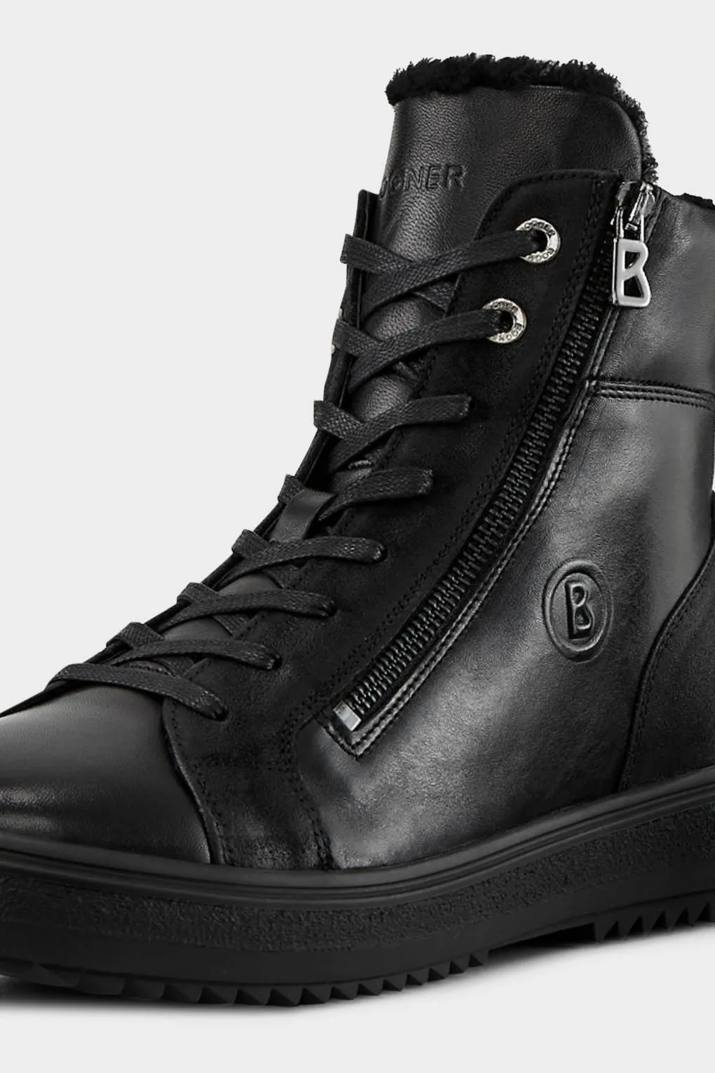 Anchorage M4A Boots - Black