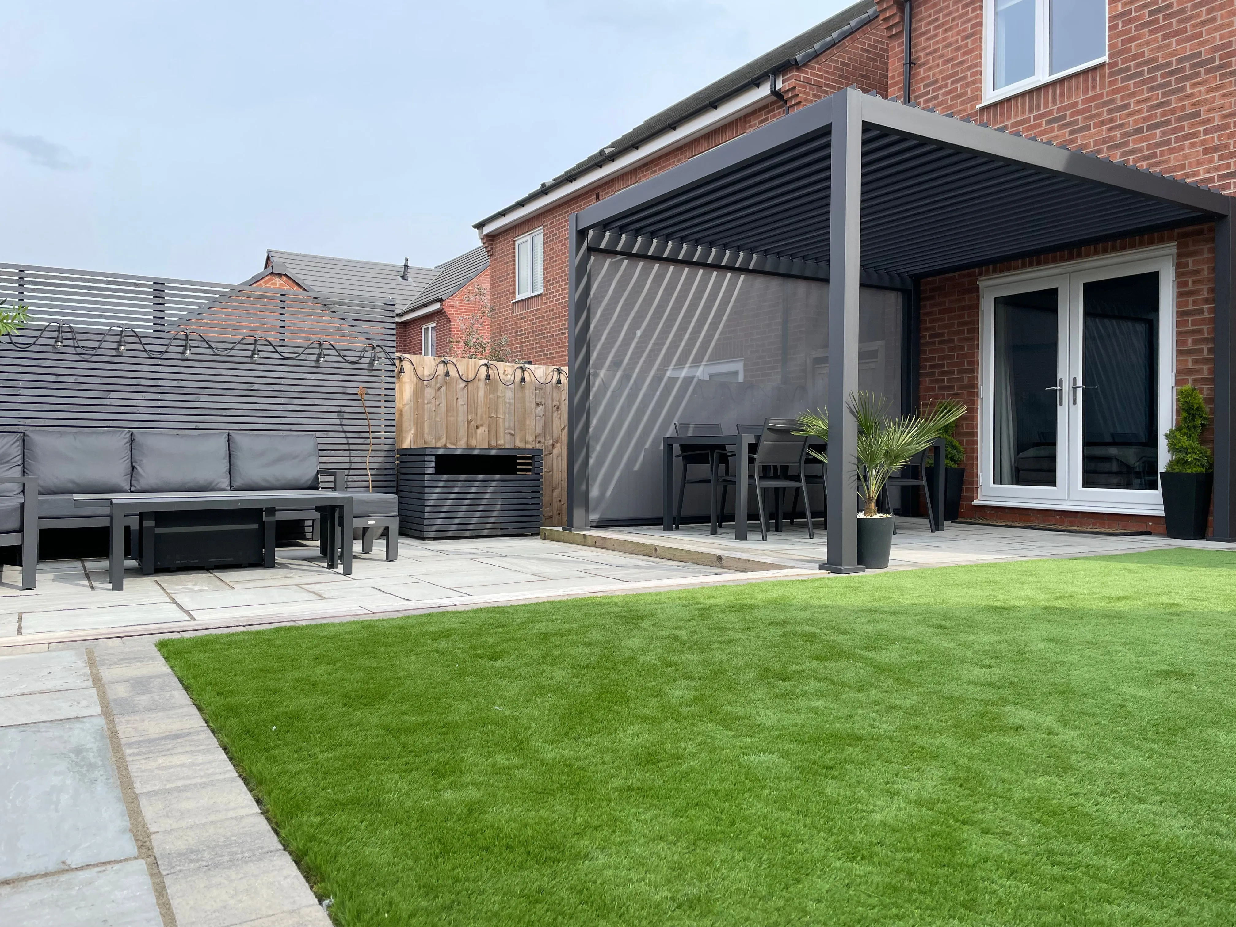 Blakesleys Aluminium Pergola 4x3m Free Standing - Grey - Assembly Available