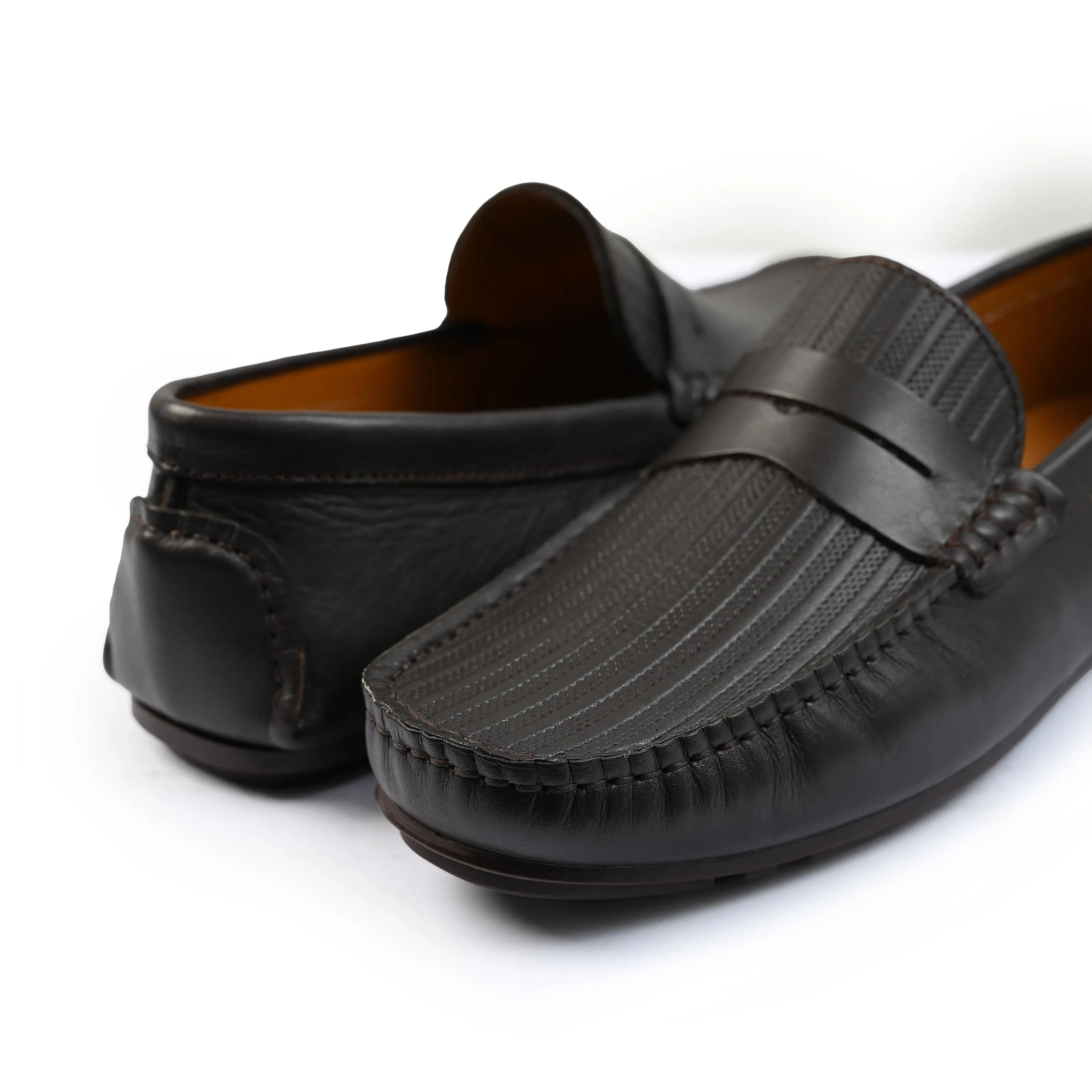 COFFEE TEXTURED LEATHER MOCCASIN