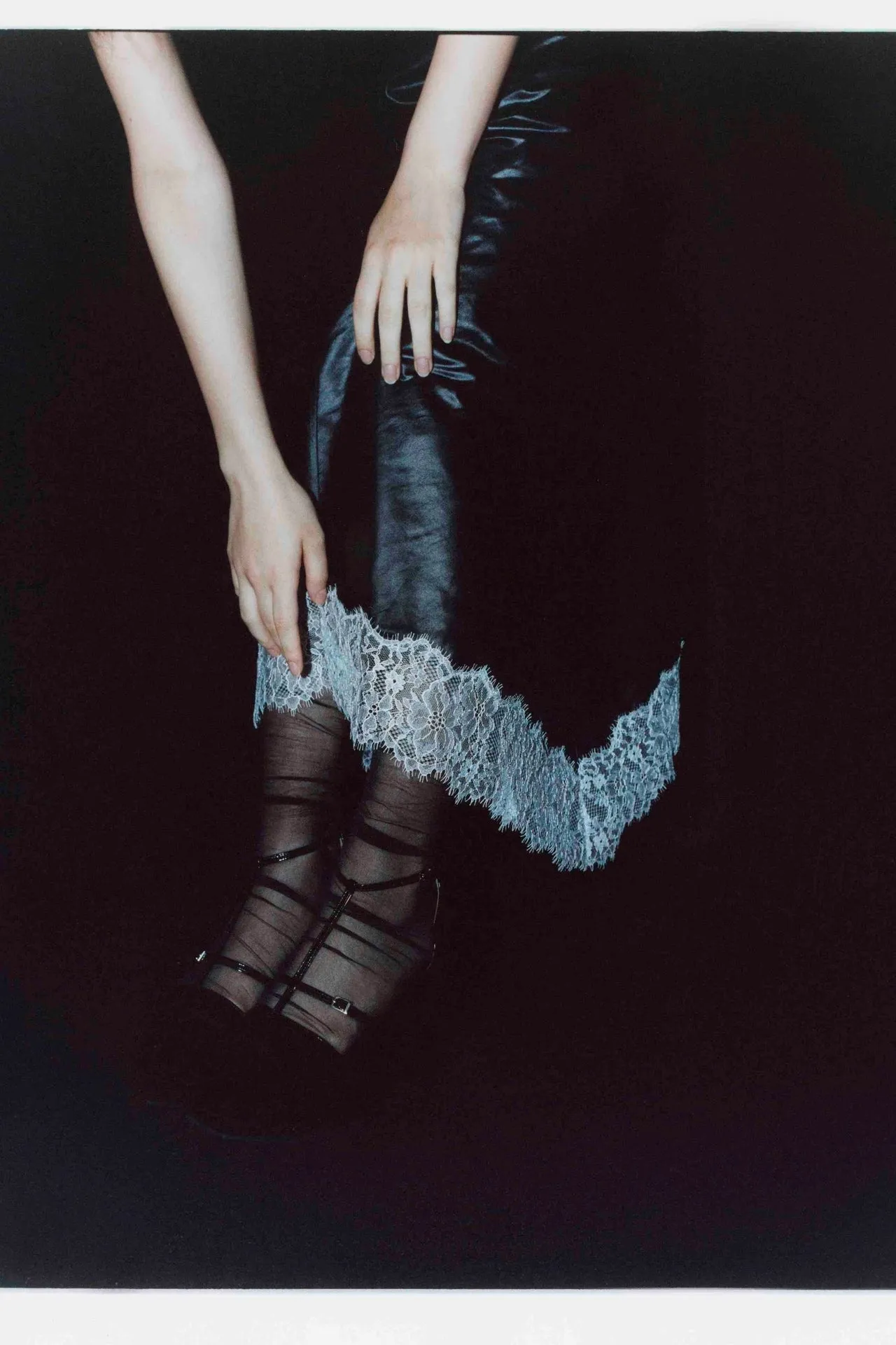 DOUBLE STRAP SQUARE PLATFORM PUMPS