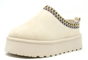 Embroidered Platform Slip On Boot