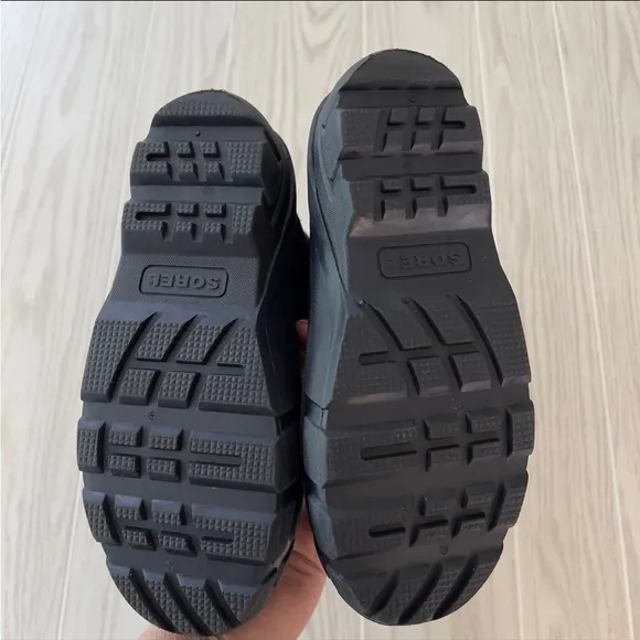 NWOT SOREL winter boots
