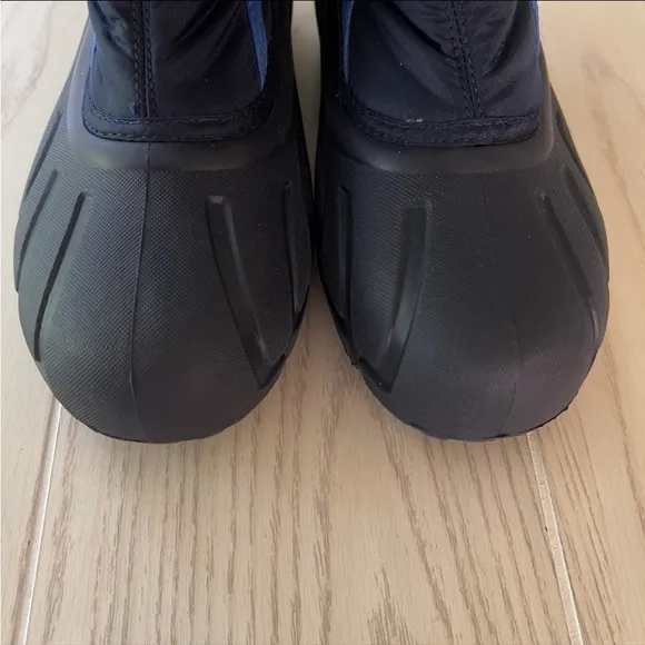NWOT SOREL winter boots