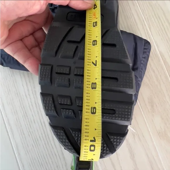 NWOT SOREL winter boots