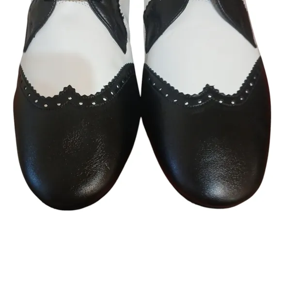 Sipadance Black and White Wingtip Oxford Dance Shoes