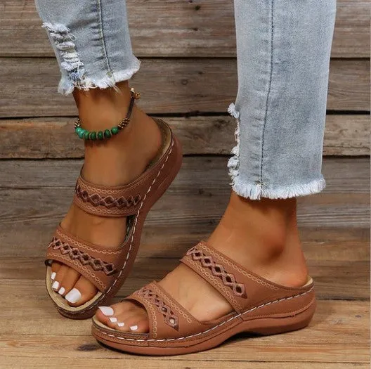 Stylish orthopedic sandals by Mary