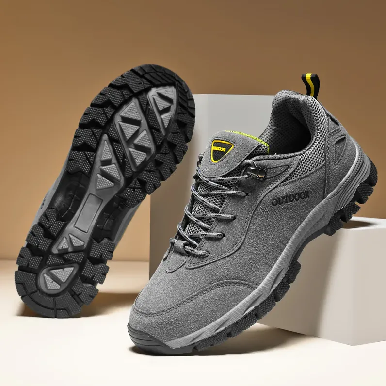 Ultimate men's hiking boots with ergonomic sole - robust and waterproof