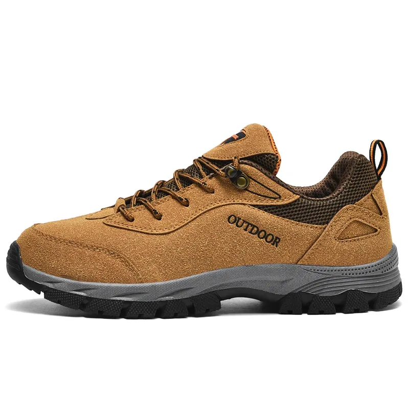 Ultimate men's hiking boots with ergonomic sole - robust and waterproof