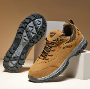 Ultimate men's hiking boots with ergonomic sole - robust and waterproof