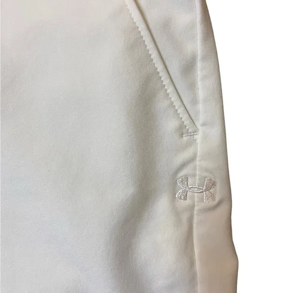 Womens Fitted White Athletic Golf Shorts Size 12