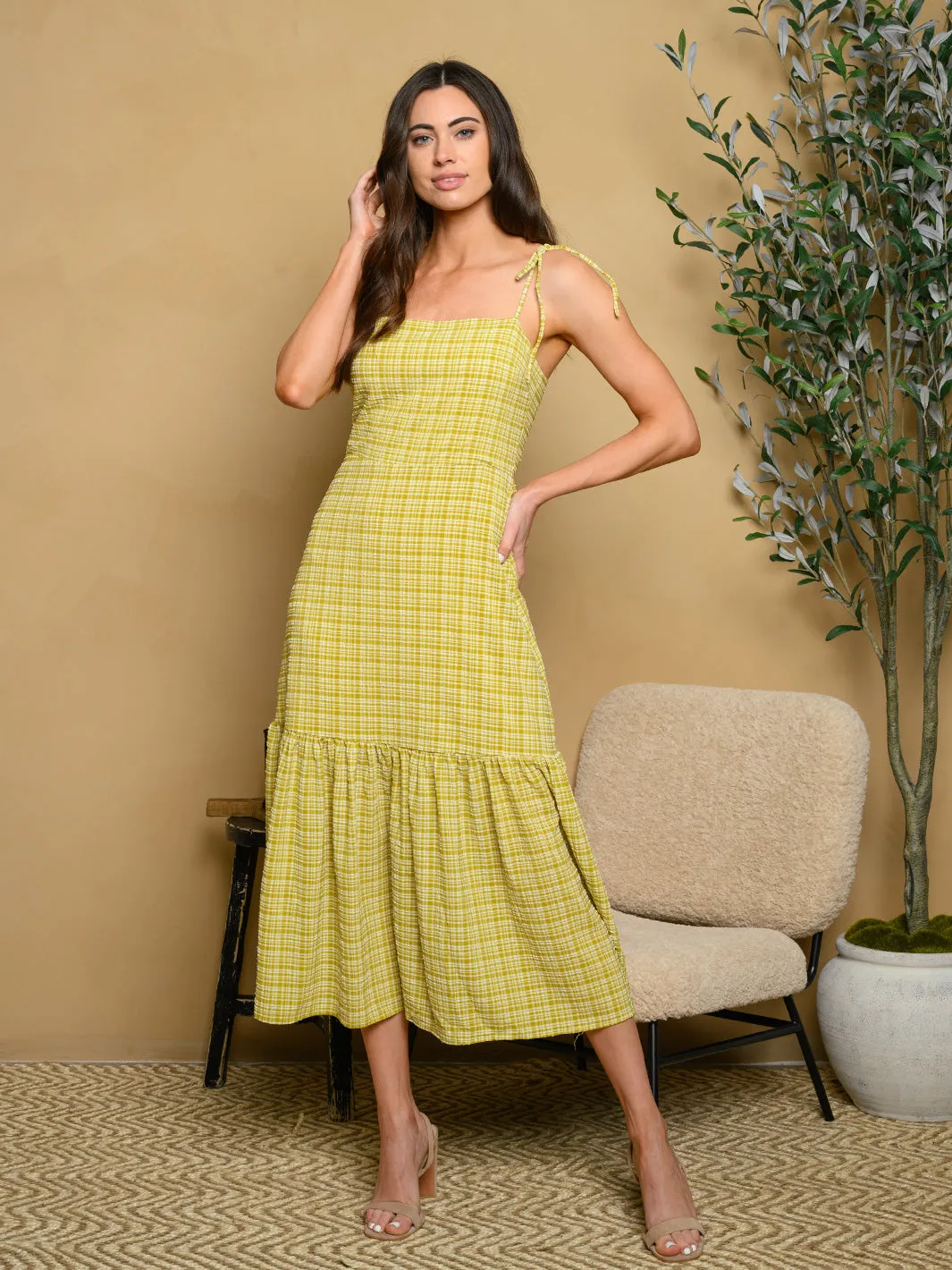 WOMEN'S PLAID PRINT GORED SPAGHETTI STRAP MIDI DRESS