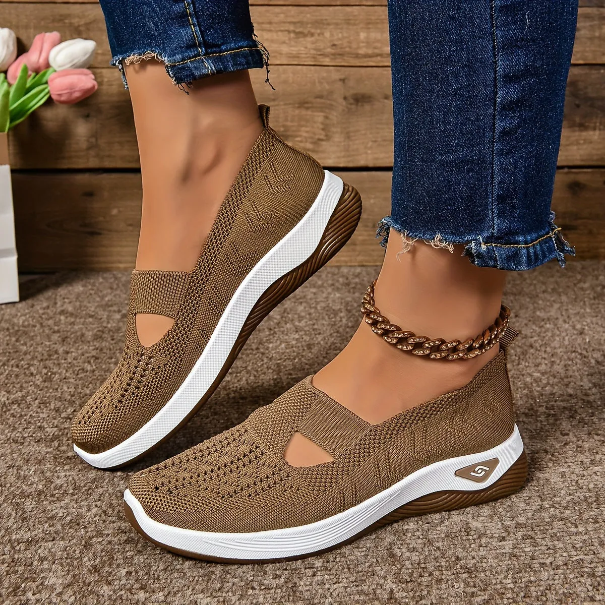 Xacira - Slip-On for Foot Complaints