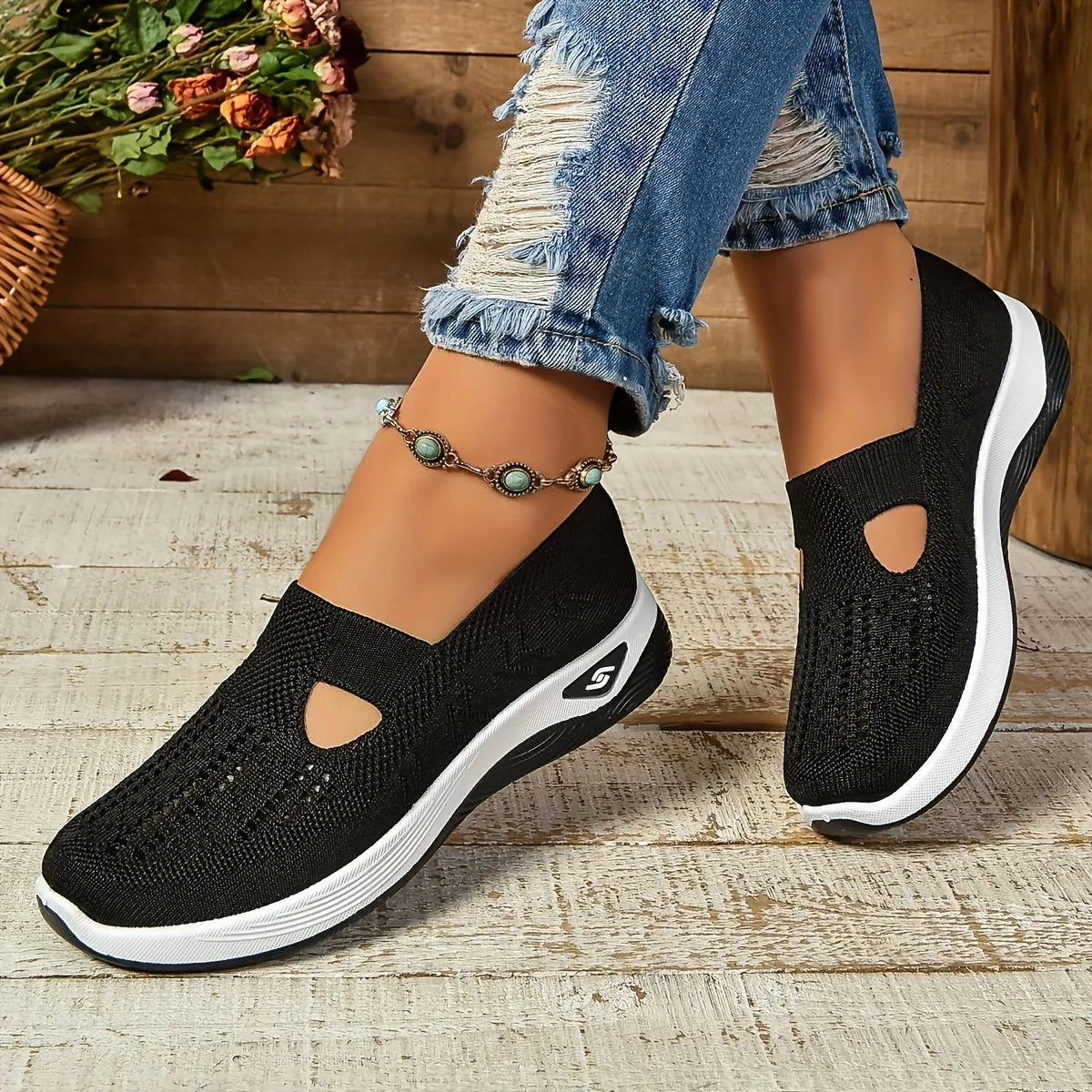 Xacira - Slip-On for Foot Complaints